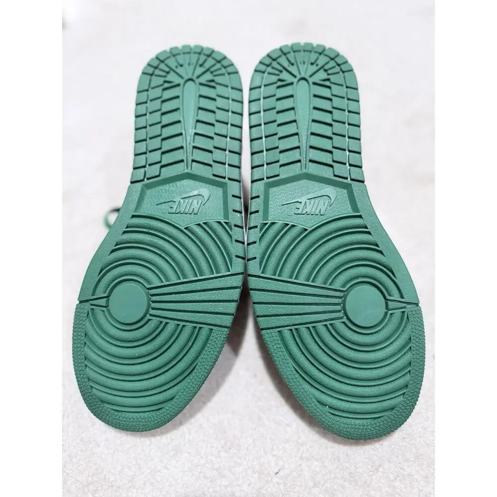 Air Jordan 1 Low Pine Green 2020 553558-301 Men’s size US8 Green/White/Black